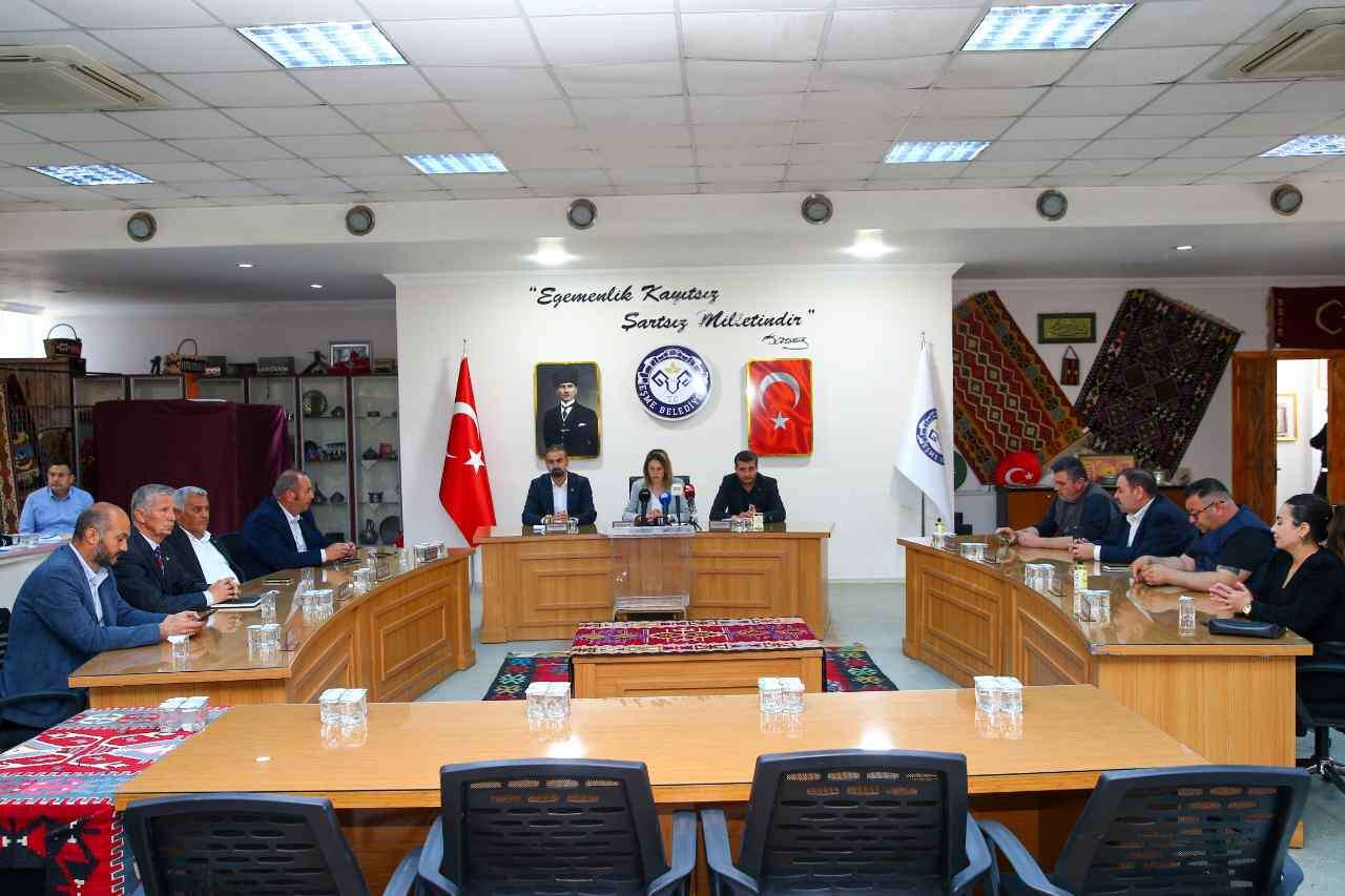 Eşme Belediye Başkan Vekilliğine Zeki Işık Seçildi 1